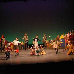 ミュージカル「三匹のネコ物語」女性ダンサーオーディションのサムネイル画像１