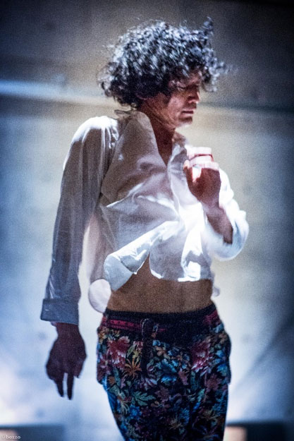 鈴木ユキオ×公募による青少年ダンサー「星の約束」のサムネイル画像１