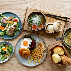 ダンサーのための食図鑑 ダンめし 25：ゴドノフ東京 丸ビル店／ブレッド & ダイニング koe lobby（コエ ロビー）イメージ