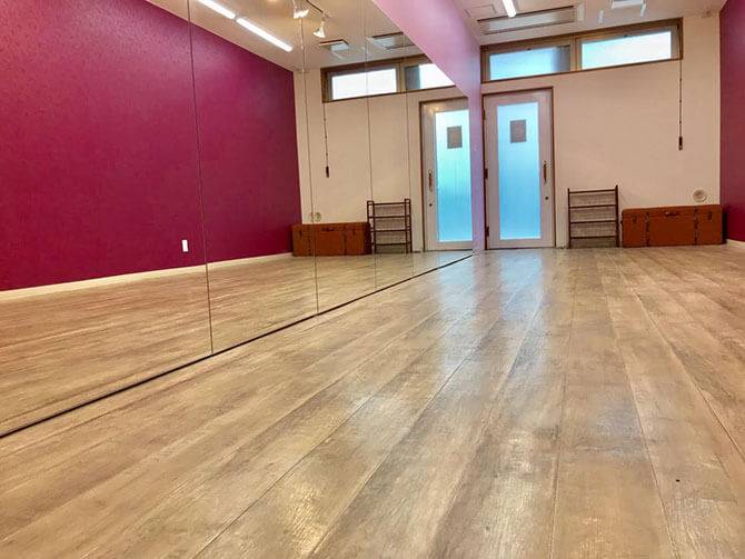 UraraStudio横浜西口店（プラムスタジオ）画像1