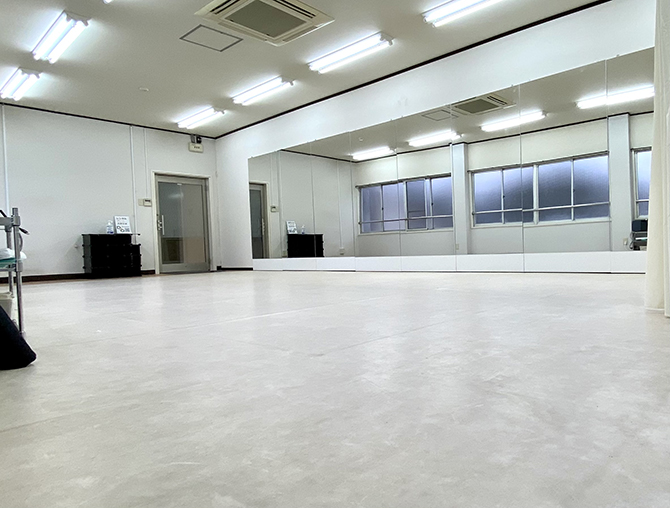 D2D レンタルスタジオ24h　尼崎店画像1