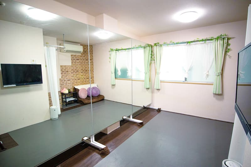 DANCERS CAFE STUDIO 池袋画像1