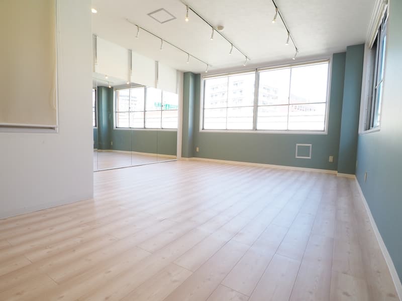 横浜ダンススタジオMOSH PIT 元町店画像1